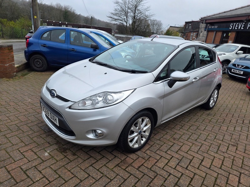 Ford Fiesta Zetec Silver #3