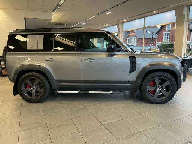 Land Rover Defender 110 D300 Mhev Hse Suv Grey #3