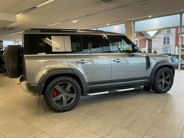 Land Rover Defender 110 D300 Mhev Hse Suv Grey #4