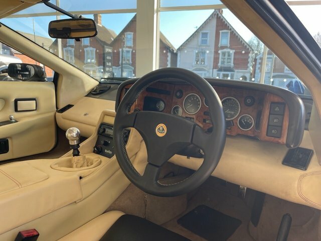 Lotus Esprit Esprit White #28