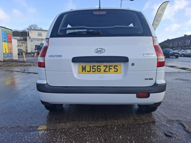 Hyundai Matrix Gsi Hatchback White #3