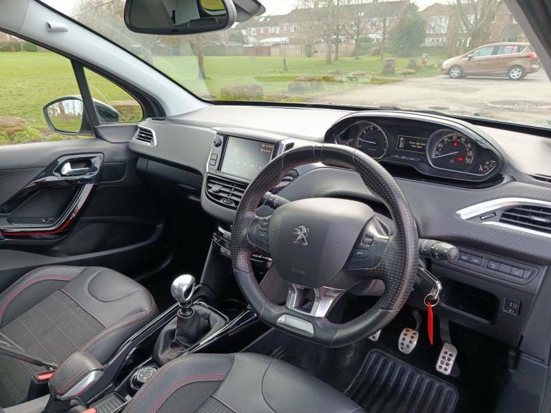 Peugeot 2008 1.2 Puretech Gpf Gt Line Suv Eur VU68WMW Grey #5