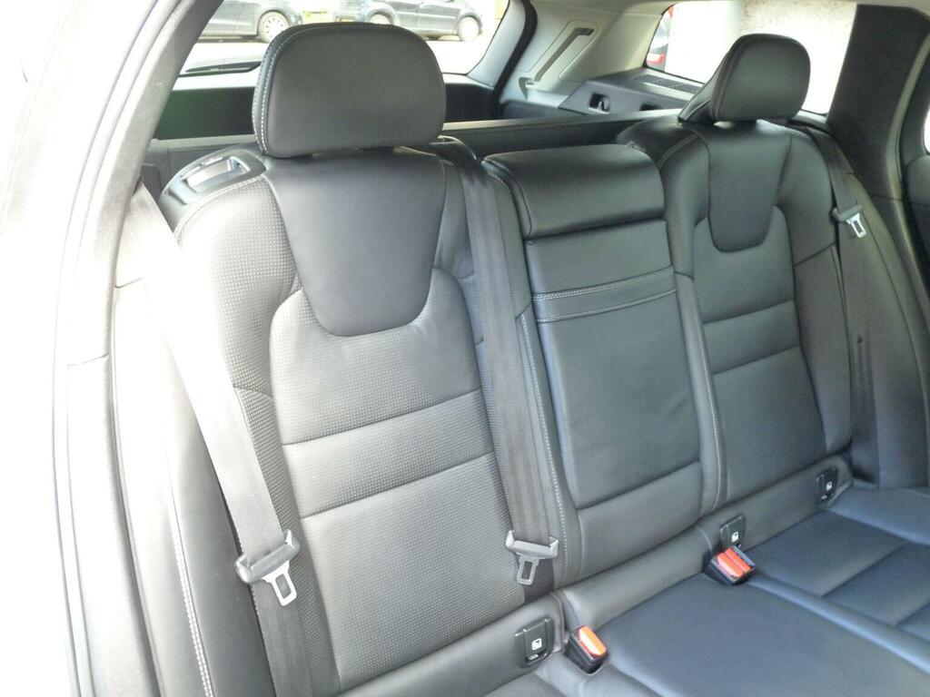 Volvo V60 Estate 2.0 D4 Inscription Pro Euro 6 Ss KW68VEF Grey #5