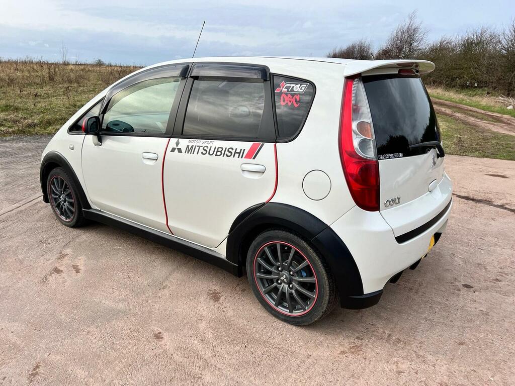Mitsubishi Colt Hatchback Ralliart 1.5 Turbo Version R White #2