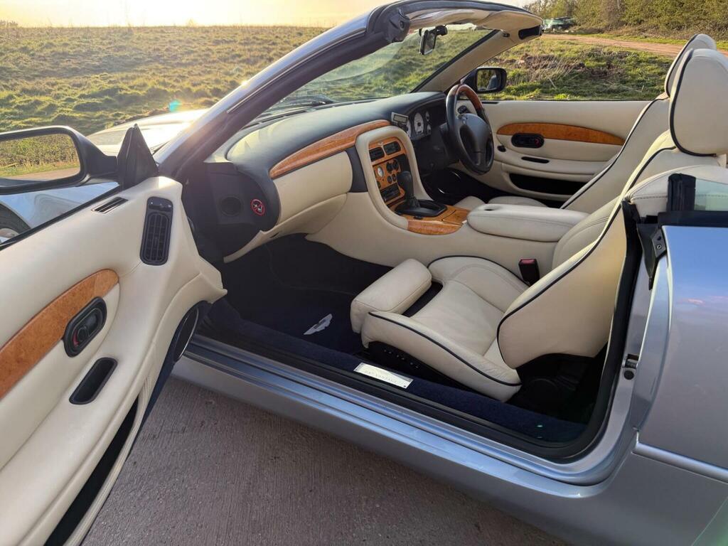 Aston Martin DB7 Convertible 5.9 Volante 200151 Silver #3