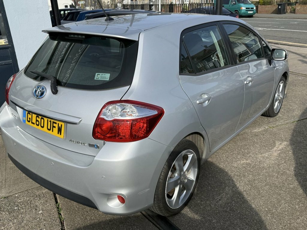 Toyota Auris Vvt-h T4 Hatchback Silver #3
