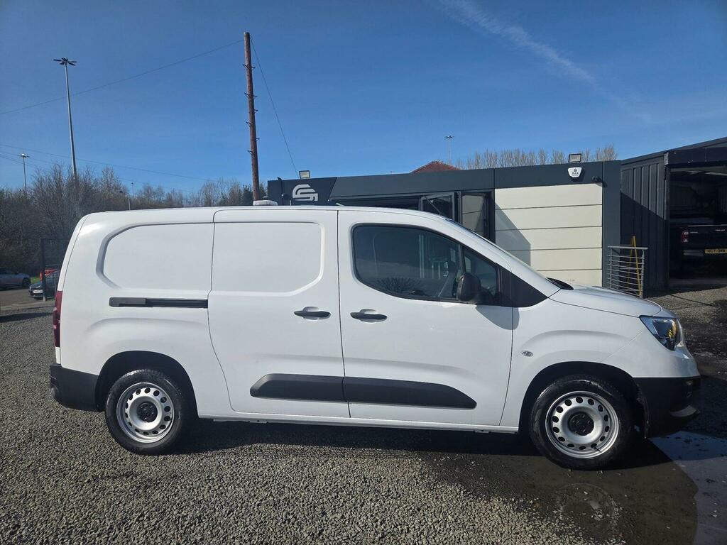 Vauxhall Combo Panel Van 1.5 Turbo D 2300 Prime L2 H1 Euro 6 Ss DV73WTM White #3