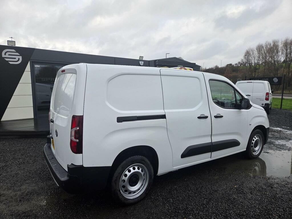 Vauxhall Combo Panel Van 1.5 Turbo D 2300 Dynamic L2 H1 Euro 6 SE21OXH White #6