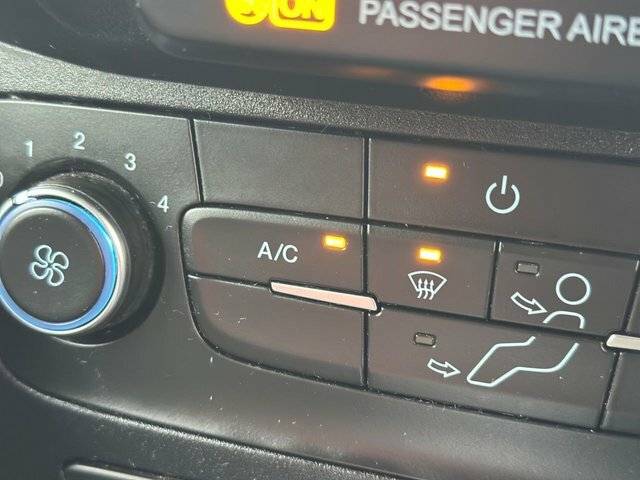 Ford Transit Connect 220 Ecoblue Panel Van YO68EFH White #2