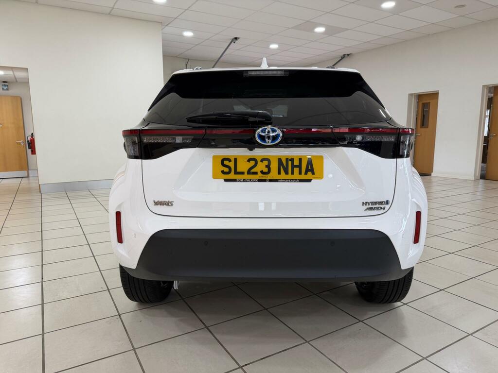 Toyota Yaris Cross 1.5 Vvt-h Excel Suv Hybrid E-cvt Awd Eu SL23NHA White #6
