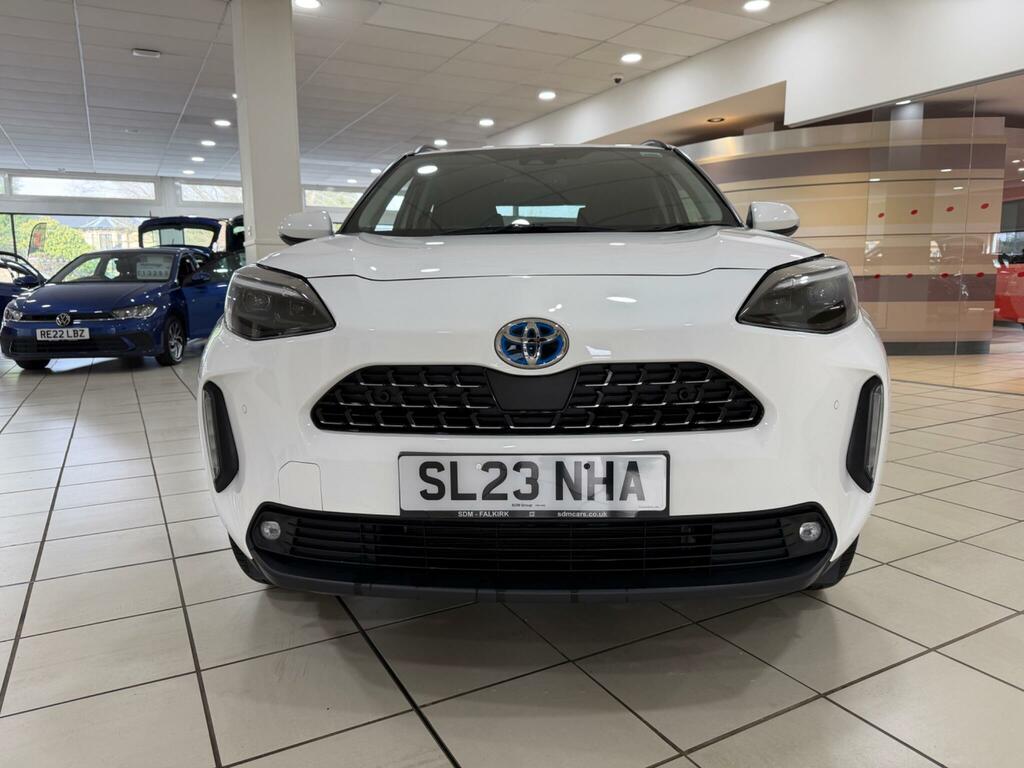 Toyota Yaris Cross 1.5 Vvt-h Excel Suv Hybrid E-cvt Awd Eu SL23NHA White #2