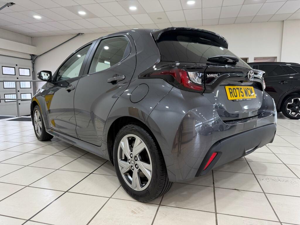 Toyota Yaris 1.5 Vvt-h Icon Hatchback Hybrid E-cvt E RO75WCM Grey #4