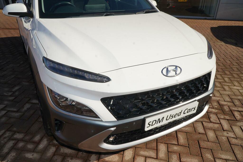 Hyundai Kona 1.0 T-gdi Mhev Premium Suv Hybrid Manua CF72TLN White #2