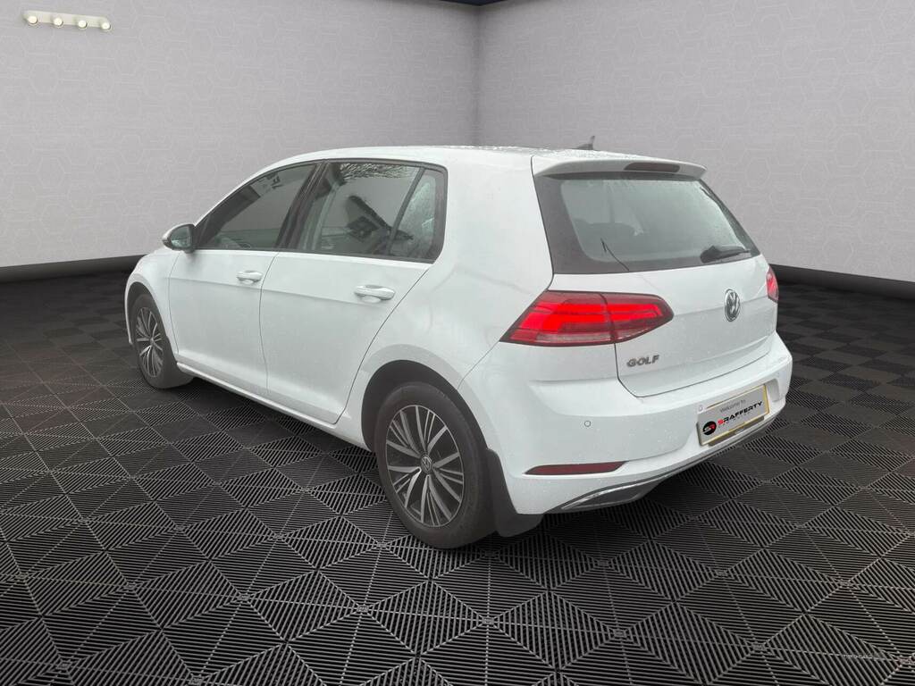 Volkswagen Golf 1.6 Tdi Se Nav KGZ5480 White #3