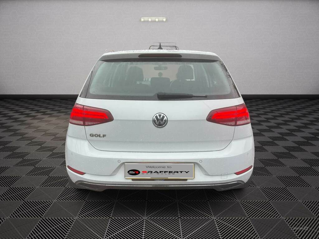 Volkswagen Golf 1.6 Tdi Se Nav KGZ5480 White #4