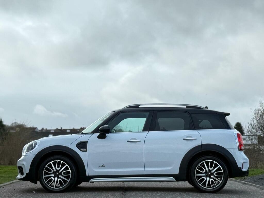 Mini Countryman Suv 2.0 Cooper D Sport All4 Euro 6 Ss 2019 White #6