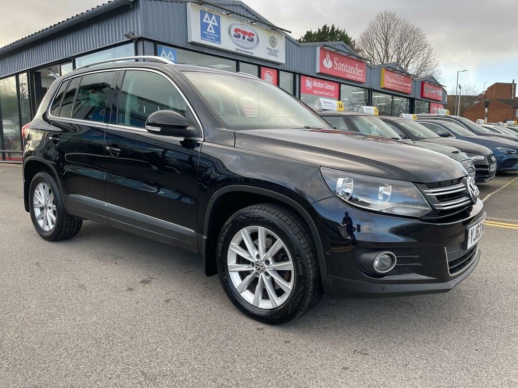 Volkswagen Tiguan 2.0 Tdi Bluemotion Tech Se Dsg 4Wd Euro 5 Ss YJ63MLO Black #2