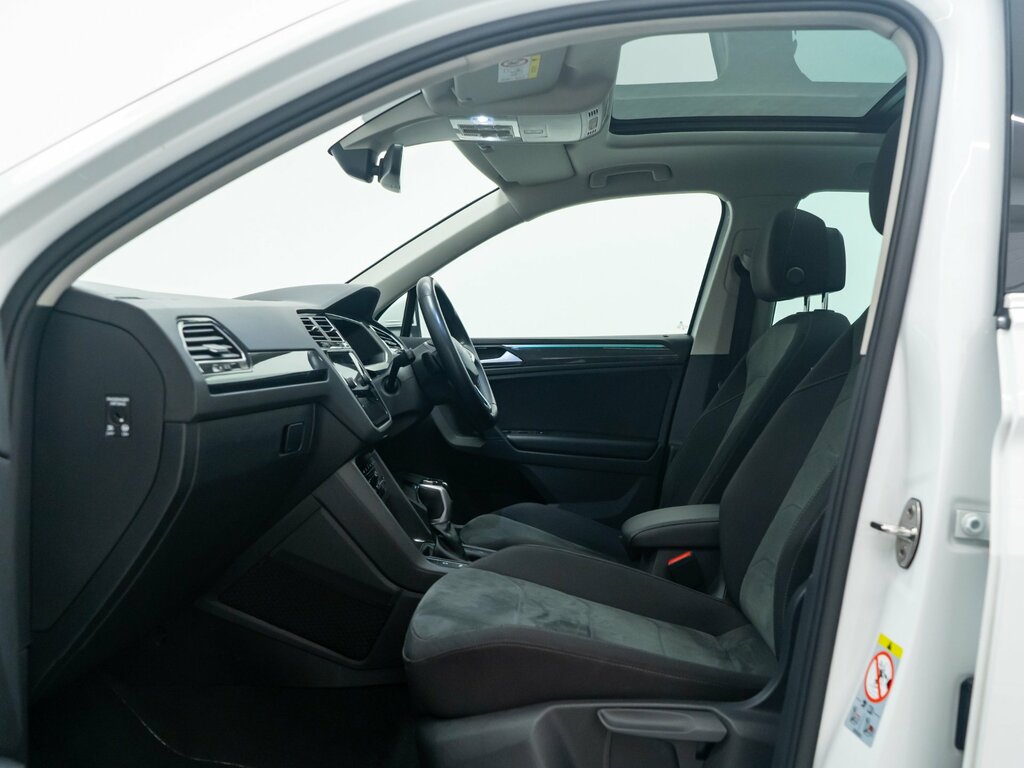 Volkswagen Tiguan 1.5 Tsi Elegance Suv Dsg Euro 6 Ss VE70LWW White #6