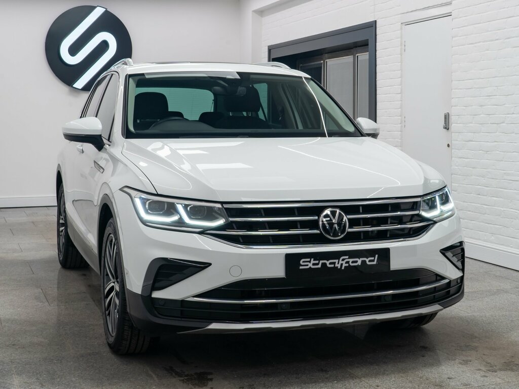 Volkswagen Tiguan 1.5 Tsi Elegance Suv Dsg Euro 6 Ss VE70LWW White #2