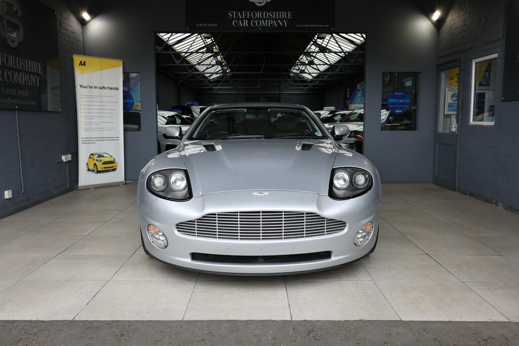 Aston Martin Vanquish V12  #2