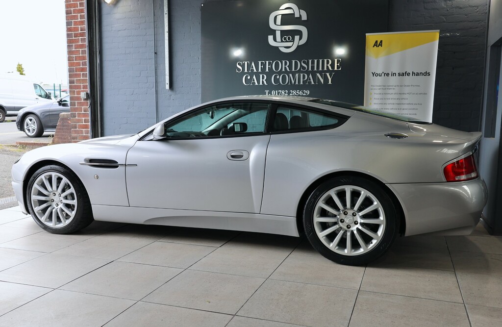 Aston Martin Vanquish V12  #6