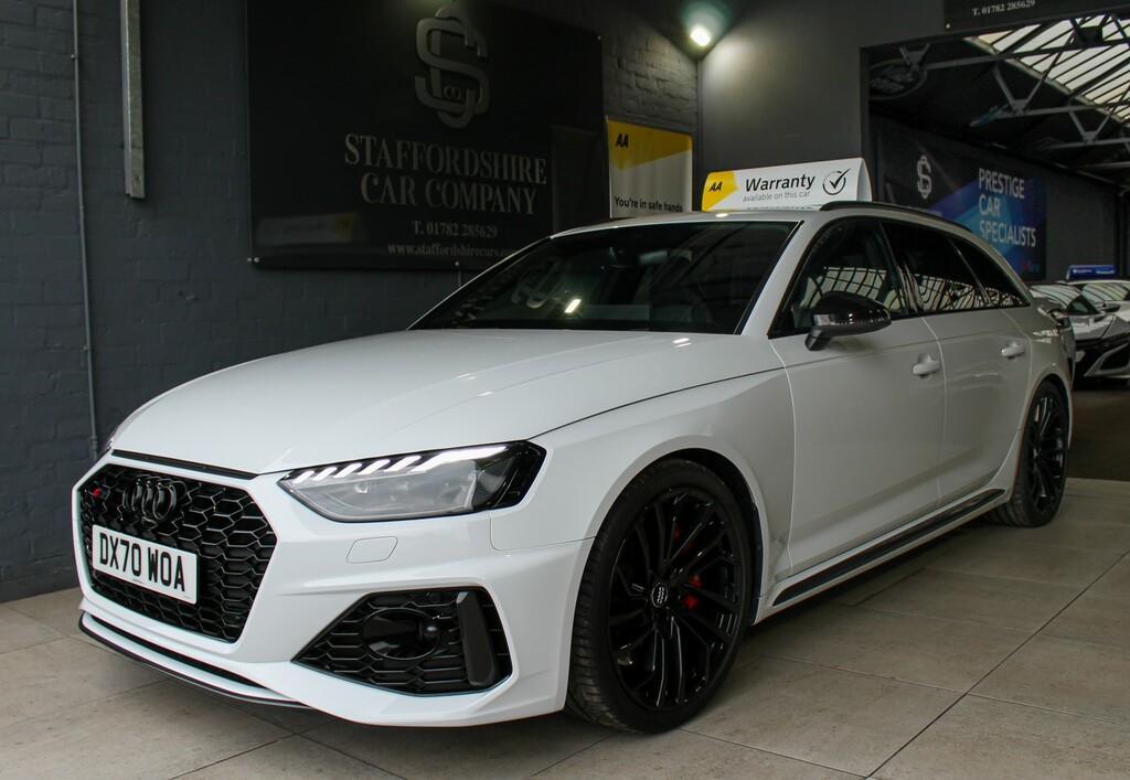 Audi RS4 Avant Tfsi Quattro Carbon Black White #4