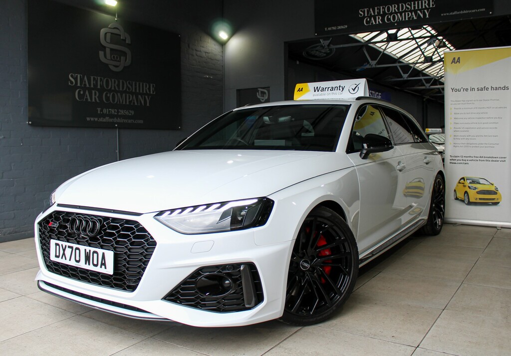 Audi RS4 Avant Tfsi Quattro Carbon Black White #3