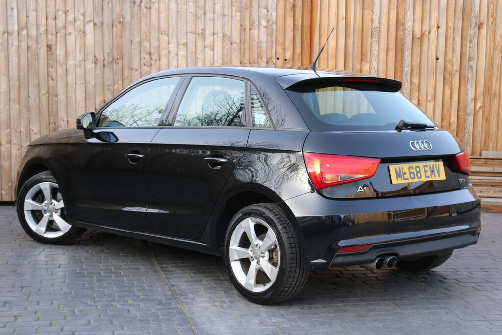 Audi A1 1.4 Tfsi Sport 2018 ML68EMV Black #4