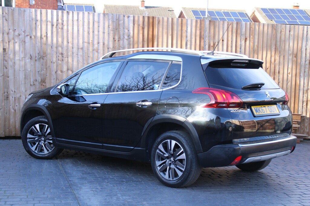 Peugeot 2008 1.2 Puretech Allure 2017 MK67OOV Black #4
