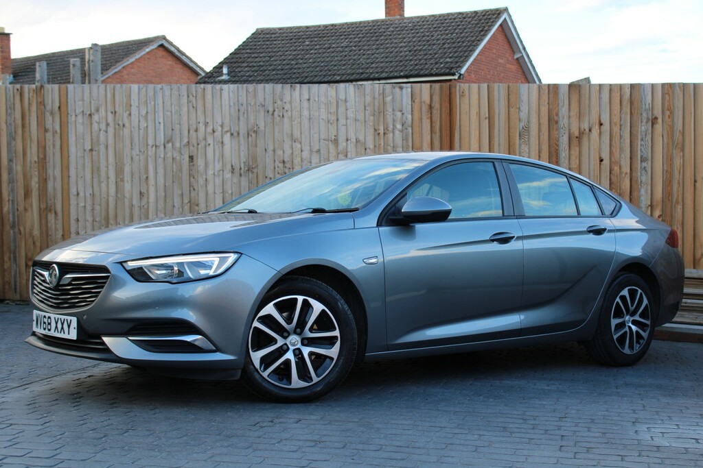 Vauxhall Insignia 1.6 Turbo D Ecotec Design Nav 2018 Grey