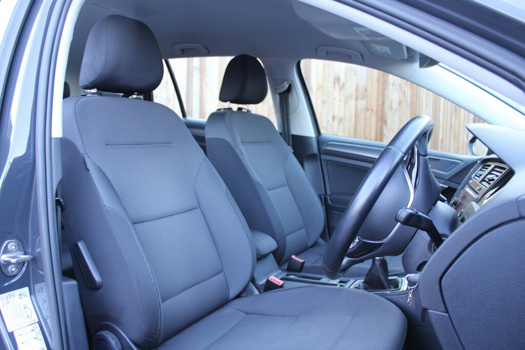 Volkswagen Golf 1.6 Tdi Se Nav 2018 GL18TWF Grey #6