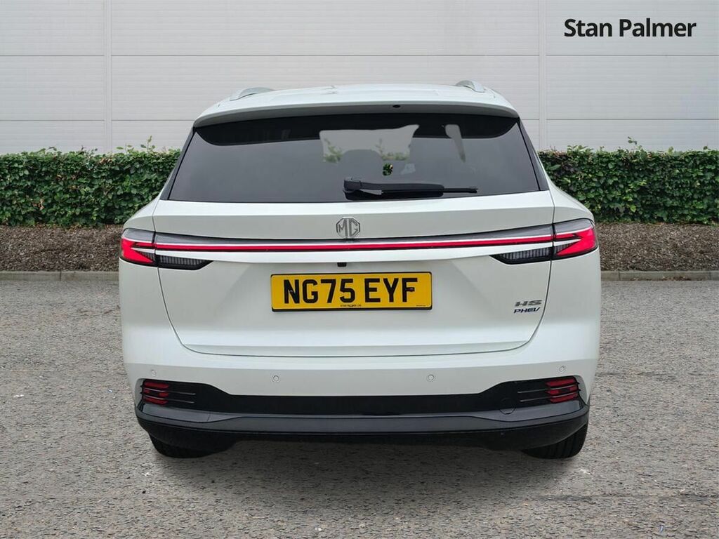 MG HS 1.5 T-gdi 24.7Kwh Trophy Suv Plug-in Hy White #4