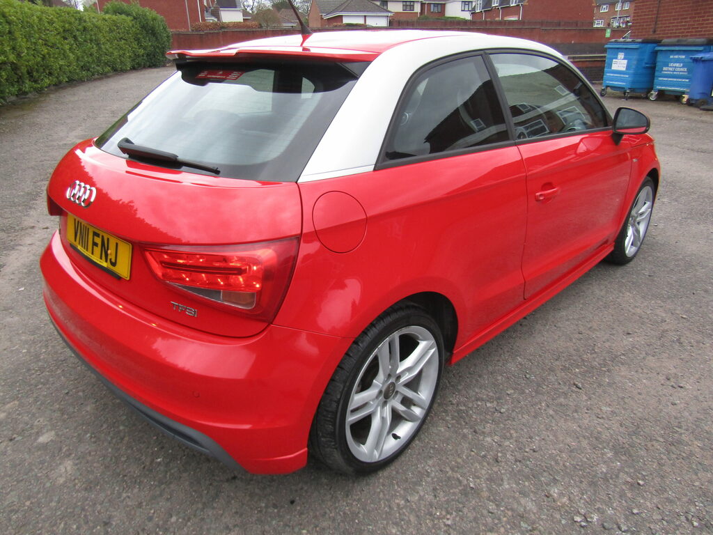 Audi A1 A1 S Line Tfsi S-a VN11FNJ Red #6