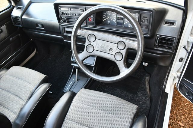 Volkswagen Golf 1.8 White #27