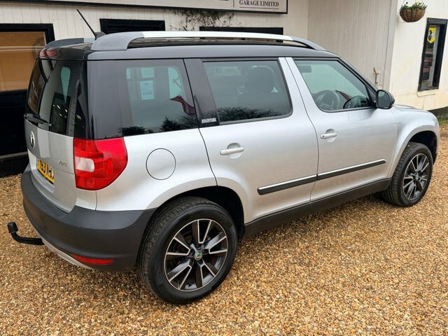 Skoda Yeti 2.0 Tdi Adventure Suv Euro 5 11 FY63MWX Silver #5