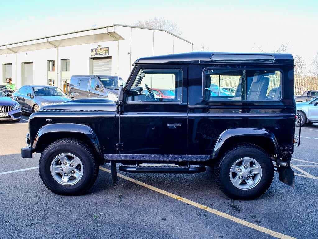 Land Rover Defender 90 Td Xs Station Wagon Black #3