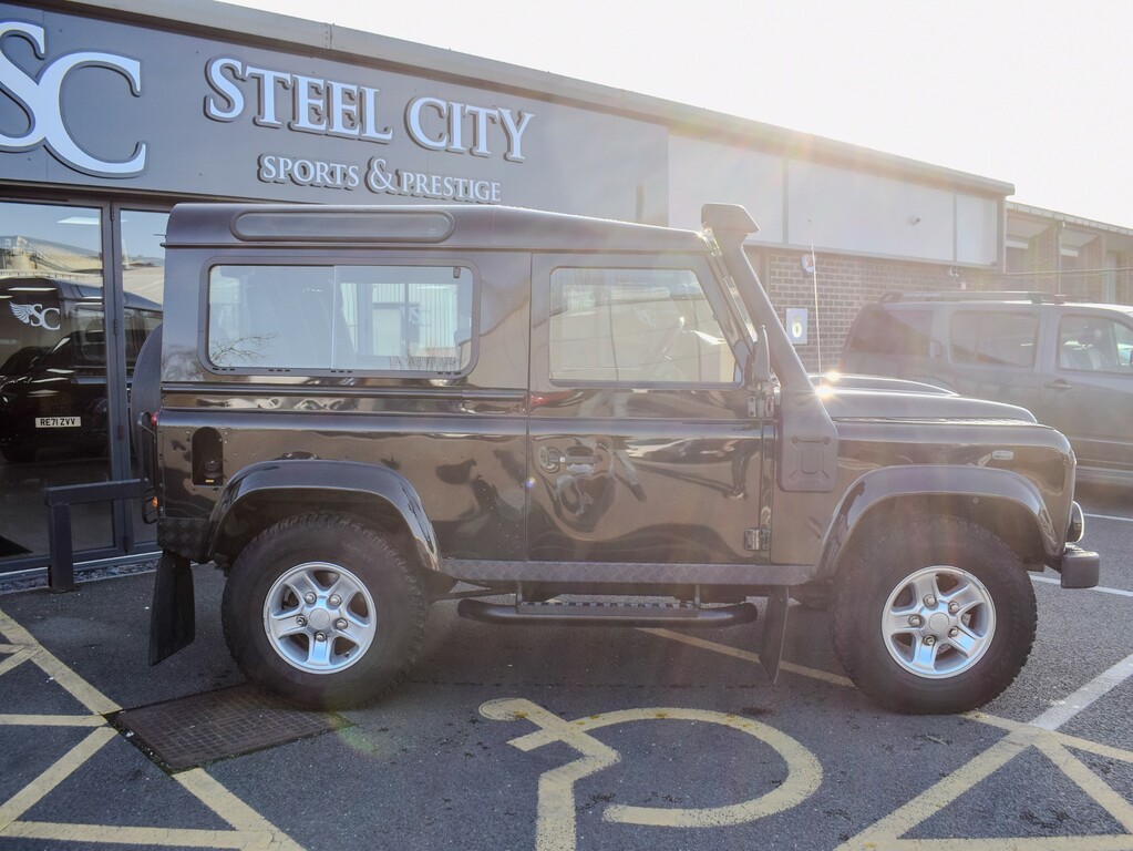 Land Rover Defender 90 Td Xs Station Wagon Black