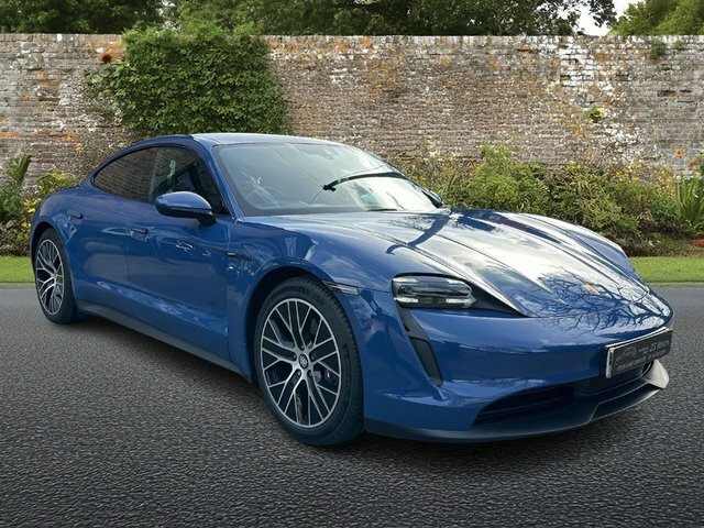 Porsche Taycan Plus 93.4Kwh Saloon Blue