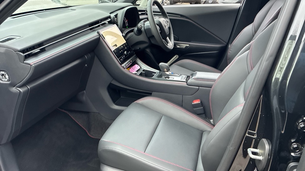 Lexus LBX 1.5 Vvt-ie Premium E-cvt Euro 6 Ss AV25UMW Black #6