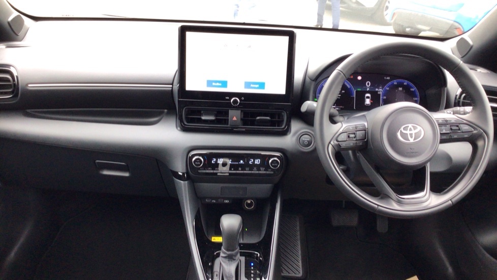 Toyota Yaris 1.5 Vvt-h Excel Hatchback Hybrid E-cvt LM75YJR Silver #5