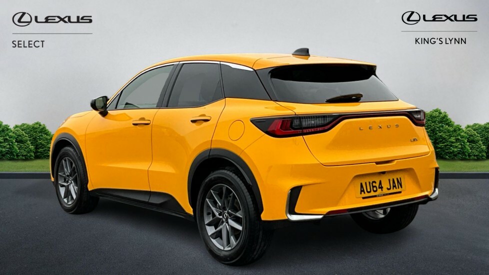 Lexus LBX 1.5 Vvt-ie Premium E-cvt Euro 6 Ss AK74OHT Yellow #2