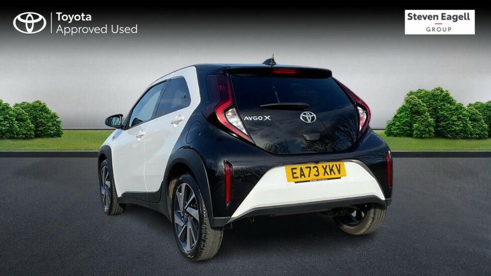 Toyota Aygo X 1.0 Vvt-i Edge Hatchback Euro 6 EA73XKV White #4
