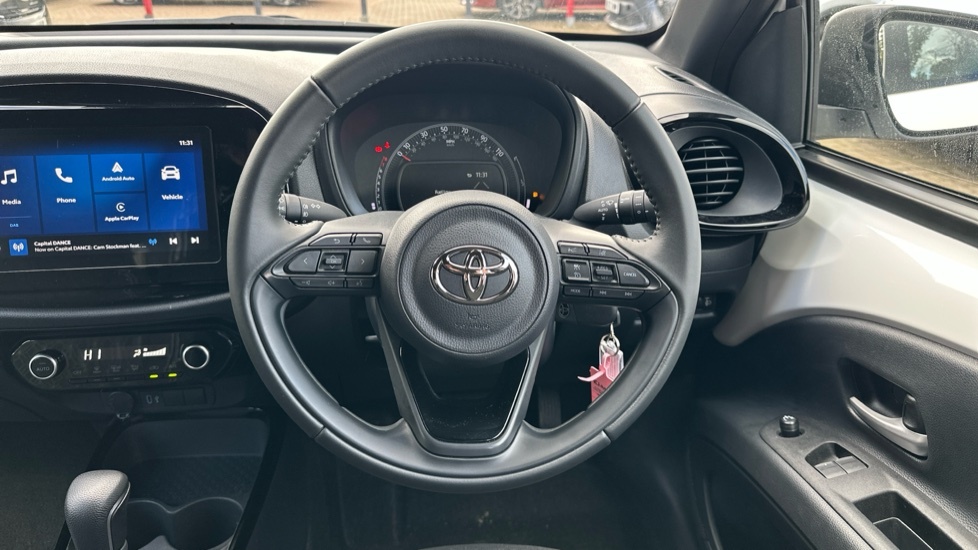 Toyota Aygo X 1.0 Vvt-i Edge X-shift Euro 6 Ss LR74YJB White #6