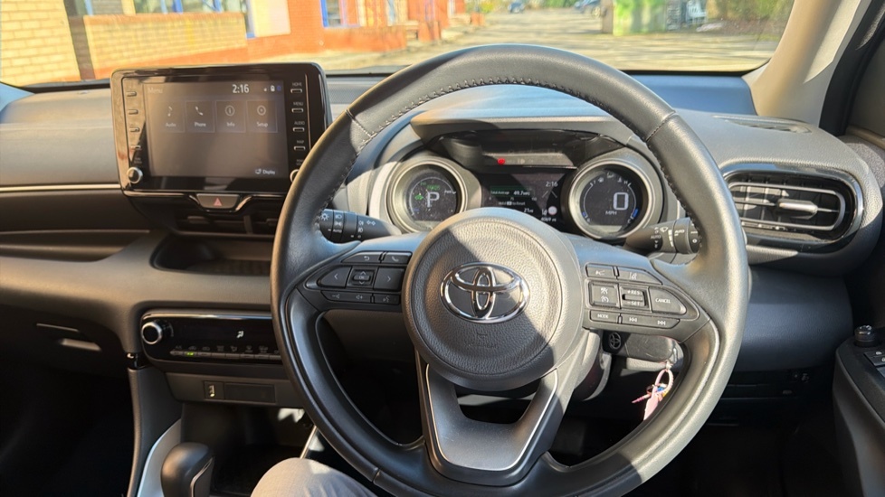 Toyota Yaris 1.5 Vvt-h Design Hatchback Hybrid E-cvt KN23UUM Blue #6
