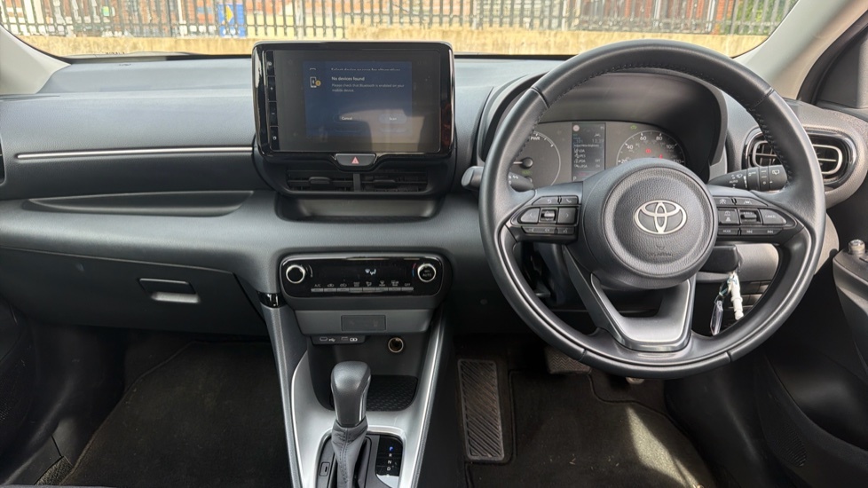 Toyota Yaris 1.5 Vvt-h Icon E-cvt Euro 6 Ss KW24XER White #6