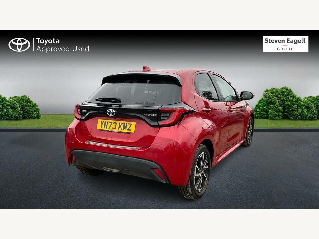 Toyota Yaris 1.5 Vvt-h Design E-cvt Euro 6 Ss VN73KMZ Red #2