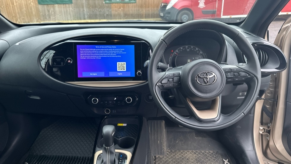 Toyota Aygo X 1.0 Vvt-i Exclusive Hatchback X-shift E AK74ENX Beige #5
