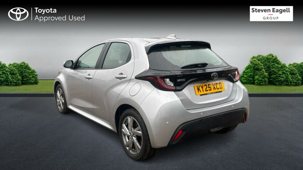 Toyota Yaris 1.5 Vvt-h Icon Hatchback Hybrid E-cvt E KY25XCD Silver #4