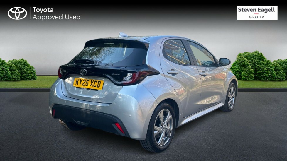 Toyota Yaris 1.5 Vvt-h Icon Hatchback Hybrid E-cvt E KY25XCD Silver #2