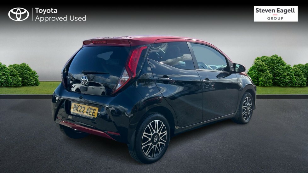 Toyota Aygo 1.0 Vvt-i X-clusiv Euro 6 Ss Black #2